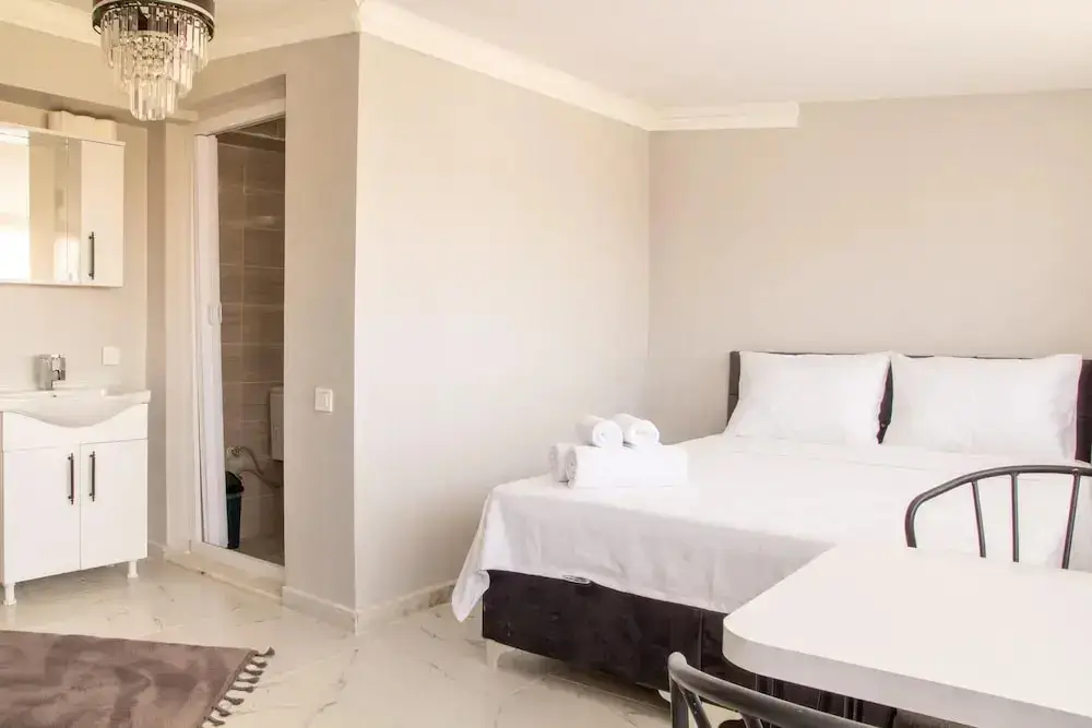 Урла: Fully Furnished Studio Flat Near Seashore in Urla