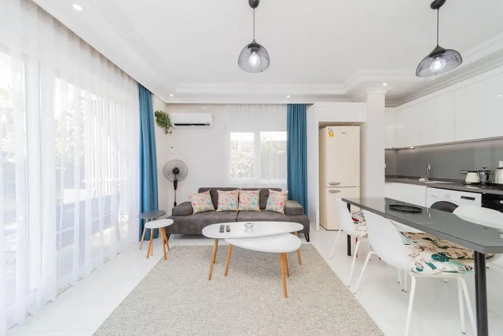 Анталья: Cozy Flat w Garden 5 min to Beach in Antalya