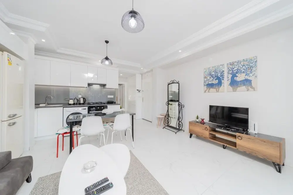 Анталья: Cozy Flat w Garden 5 min to Beach in Antalya