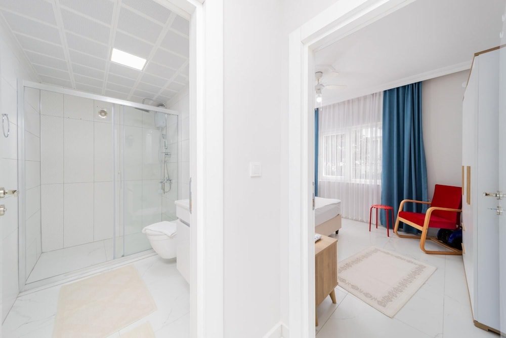 Анталья: Cozy Flat w Garden 5 min to Beach in Antalya