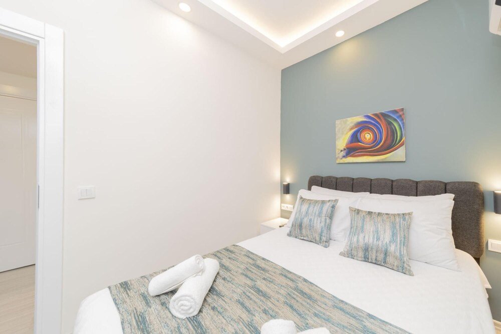 Анталья: Cozy Flat w Balcony 10 min to Mermerli Beach