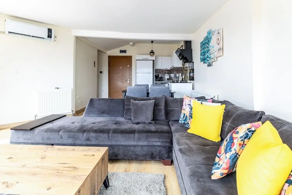 Стамбул: City View Flat w Terrace 10 min to Buyaka Mall