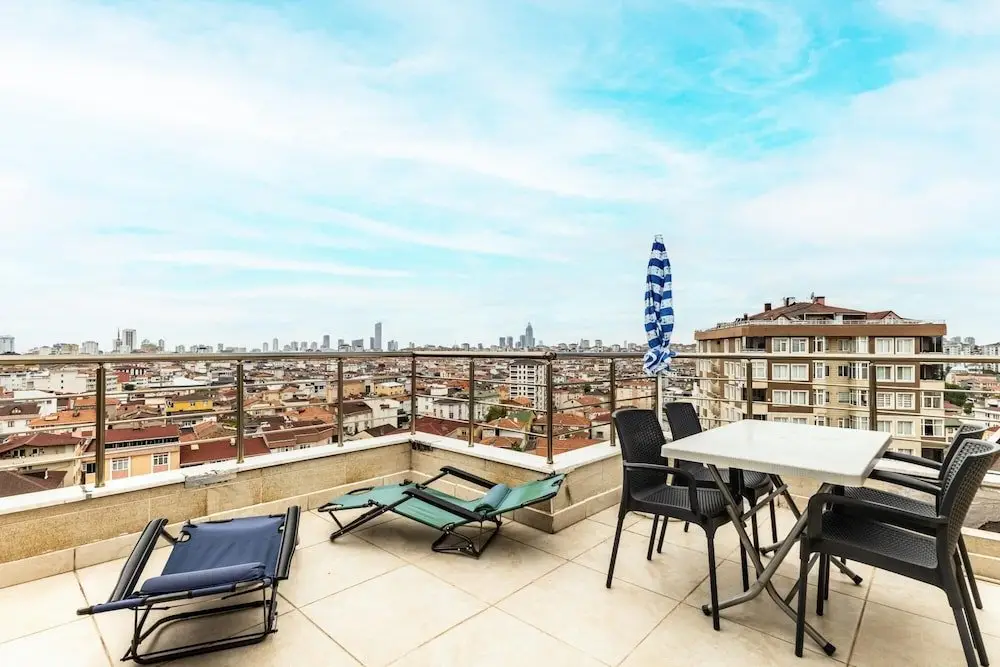 Стамбул: City View Flat w Terrace 10 min to Buyaka Mall