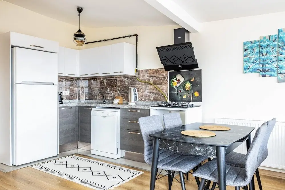 Стамбул: City View Flat w Terrace 10 min to Buyaka Mall