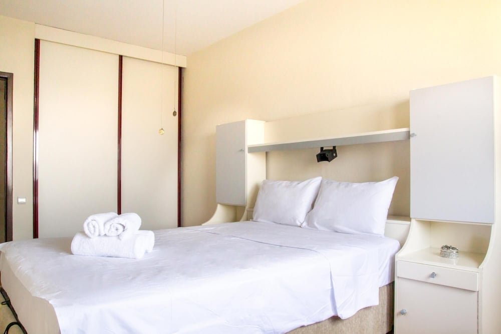 Измир: Flat w Balcony 10 min to Karsiyaka Coast in Izmir
