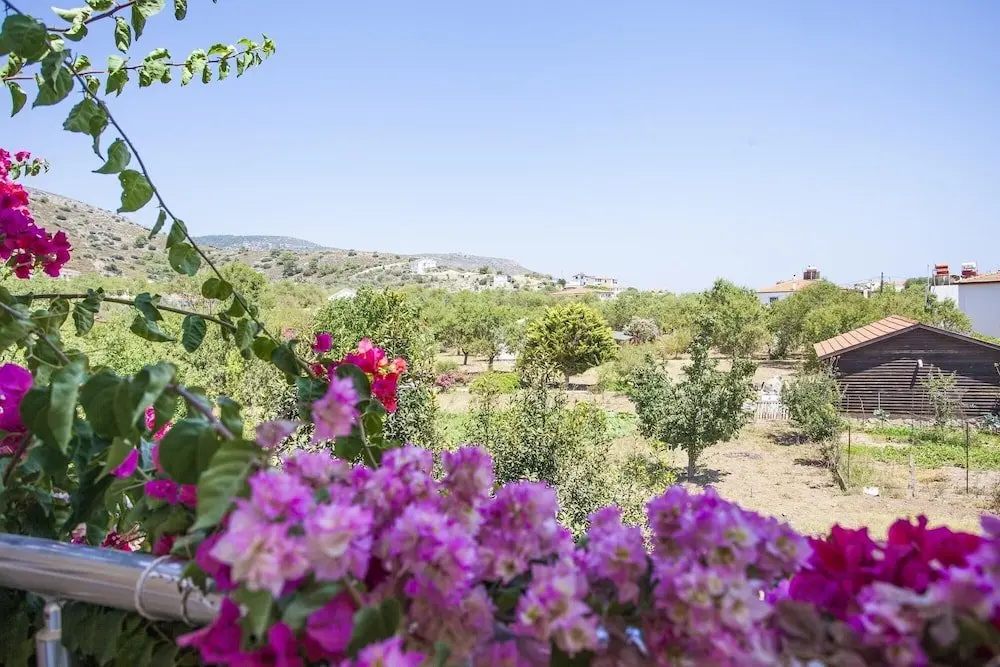Датча: Flat w Nature View Balcony 1 min to Beach in Datca