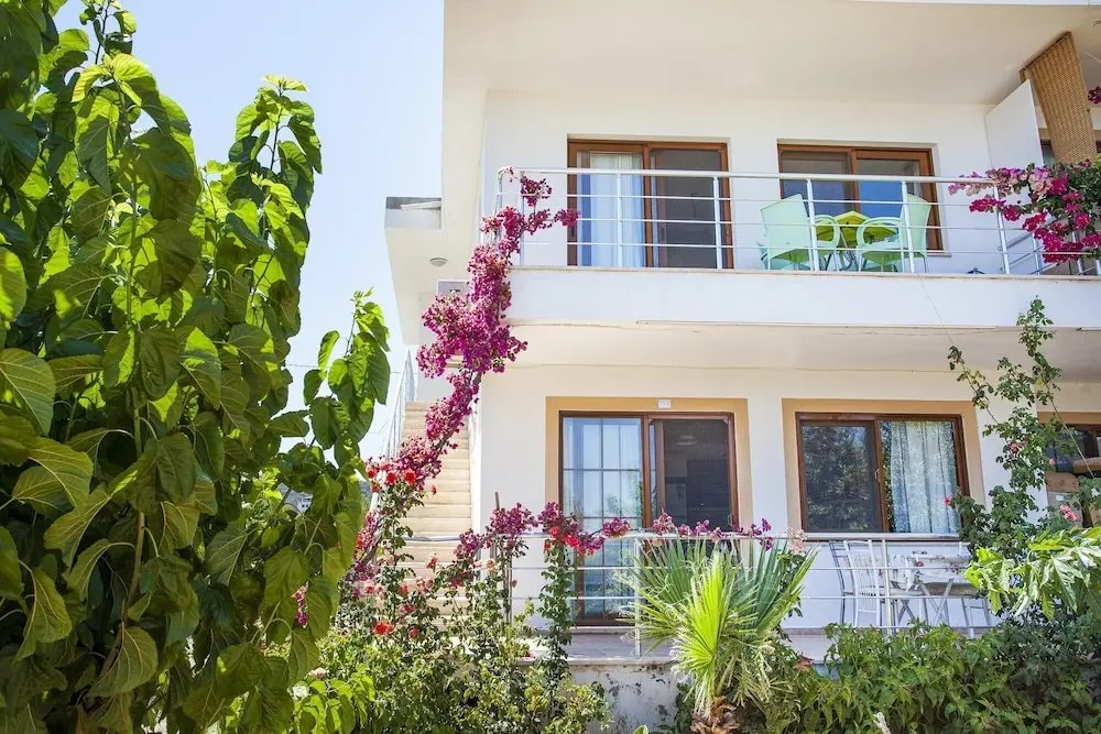 Датча: Flat w Nature View Balcony 1 min to Beach in Datca