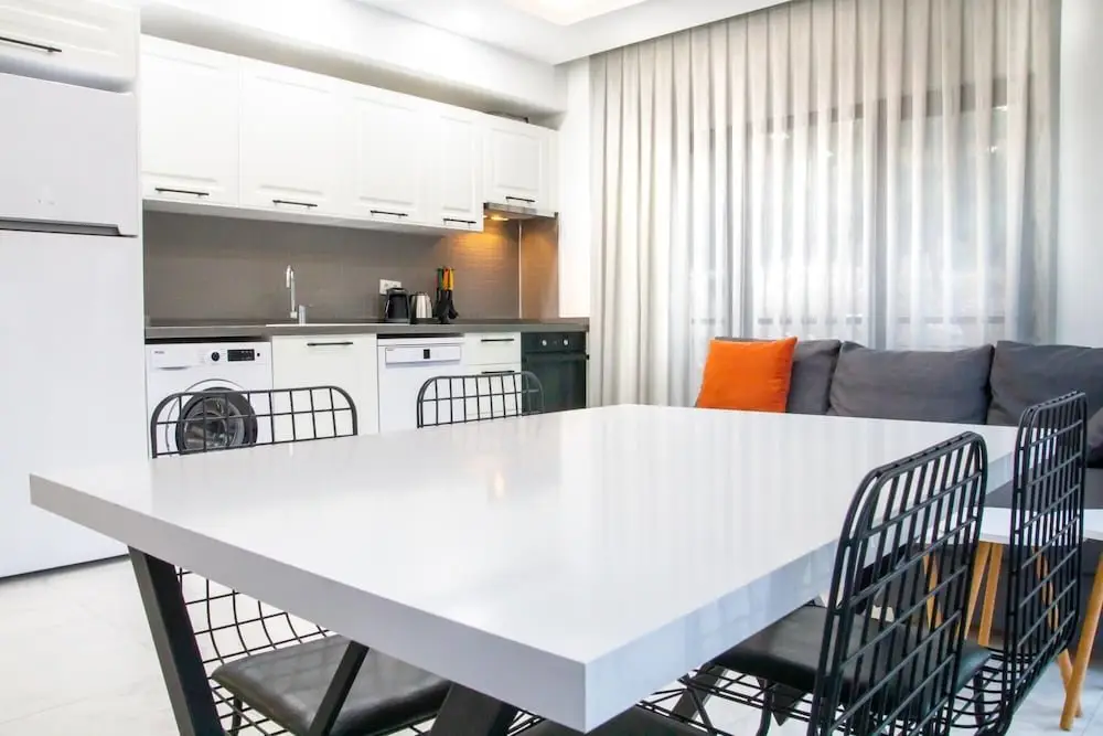 Милас: Chic Flat w Garden 1 min to Milas Coast