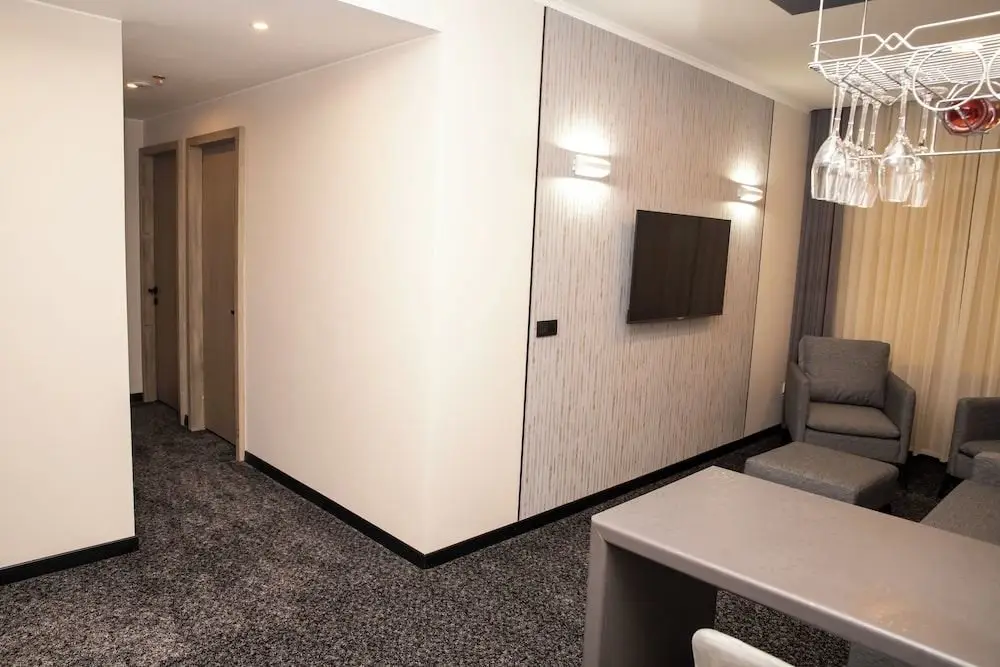 Ереван: Fredex Apartments Hotel