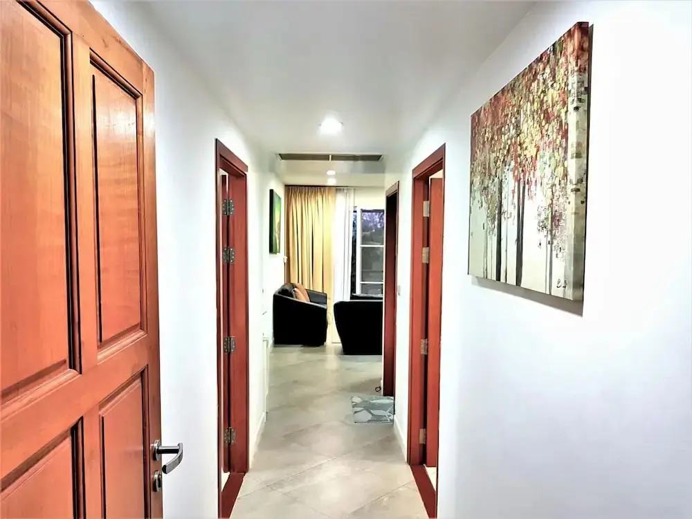 Муанг: G201 Swimming Pool Gym Kitchen Free Parking Balcony