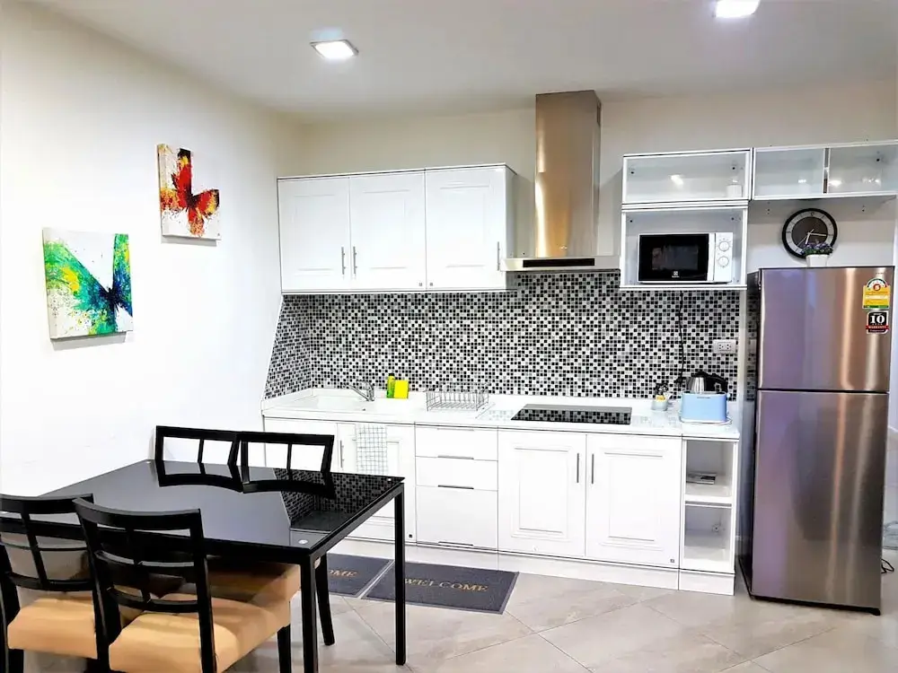 Муанг: G201 Swimming Pool Gym Kitchen Free Parking Balcony