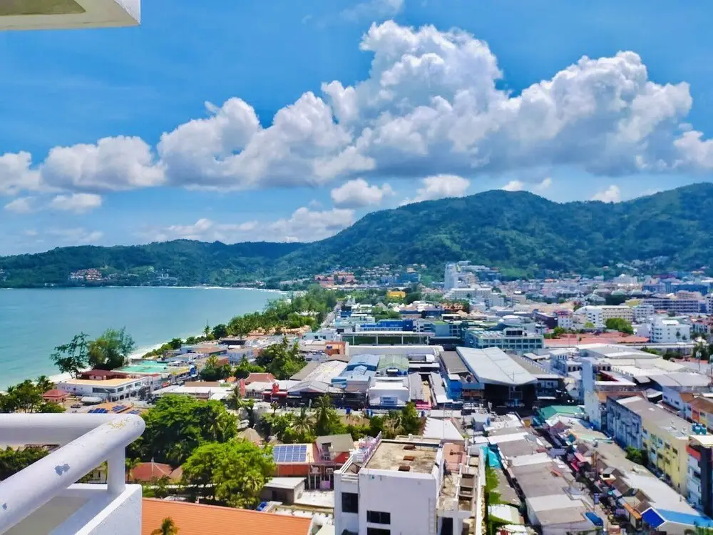 M1301 Patong Tower - Sea View Flat 100mt to the Beach — фото 1