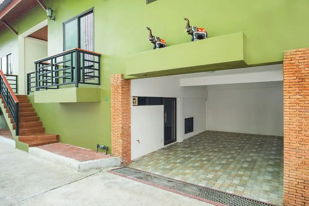 Муанг: Kai Mook House