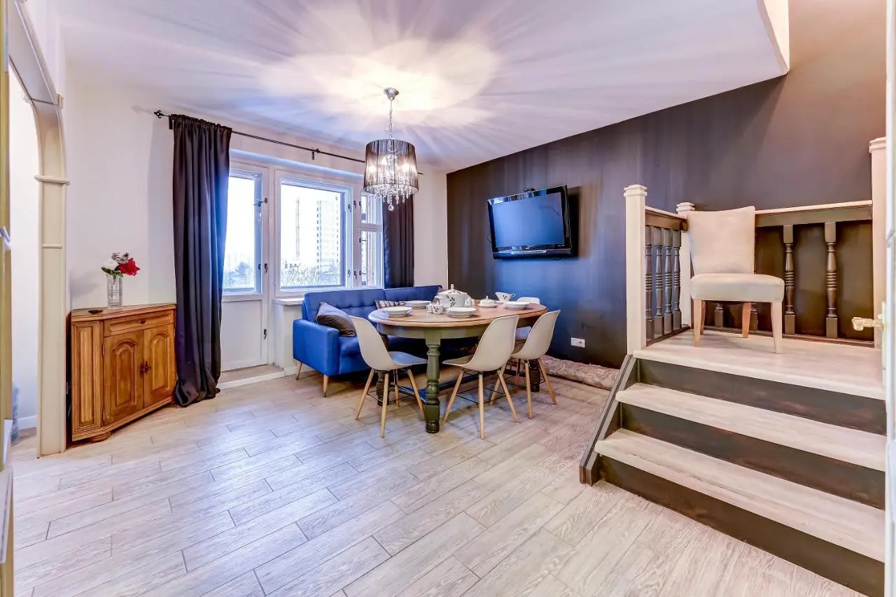 Санкт-Петербург: Квартира - дом 8 и 9 этаж 150 кв.м.
