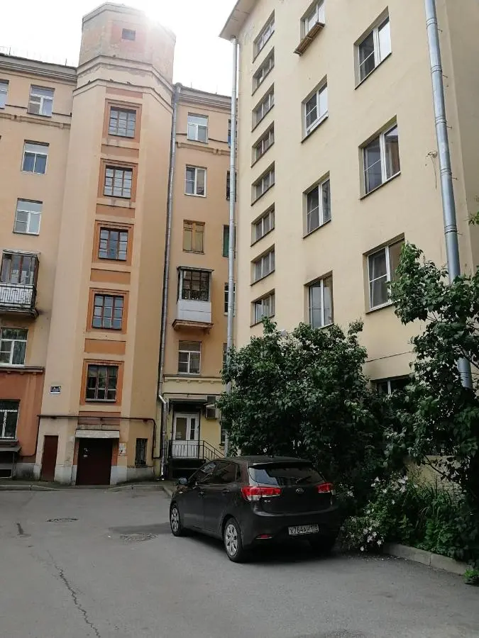 Санкт-Петербург: Apartment on Kondratyevskiy 51/1