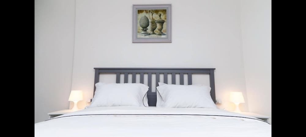 Порт-Саид: Coastal Comfort Awaits Book Porto Said Chalets Today