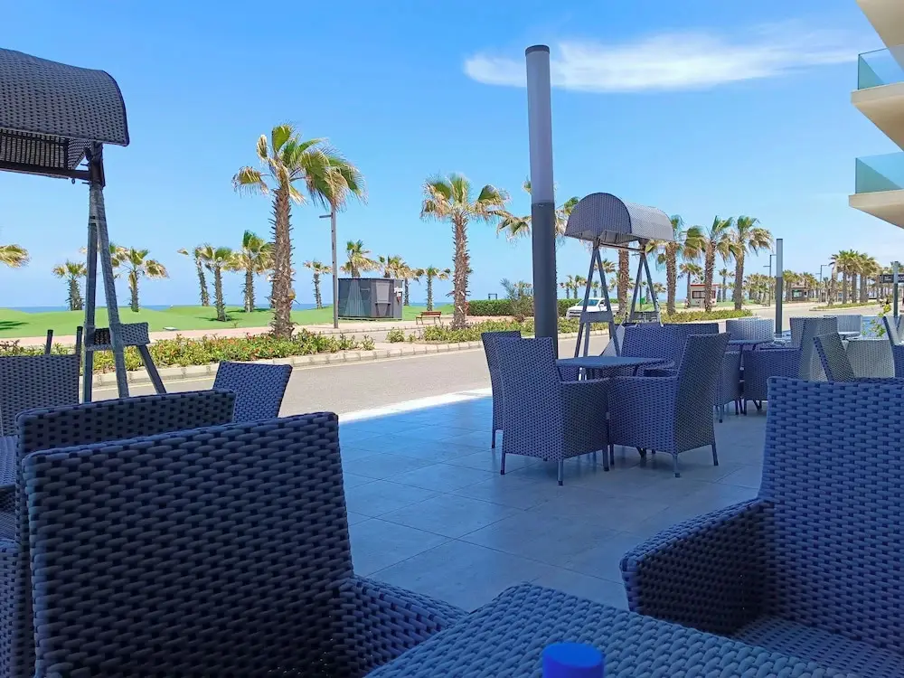 Порт-Саид: Coastal Comfort Awaits Book Porto Said Chalets Today