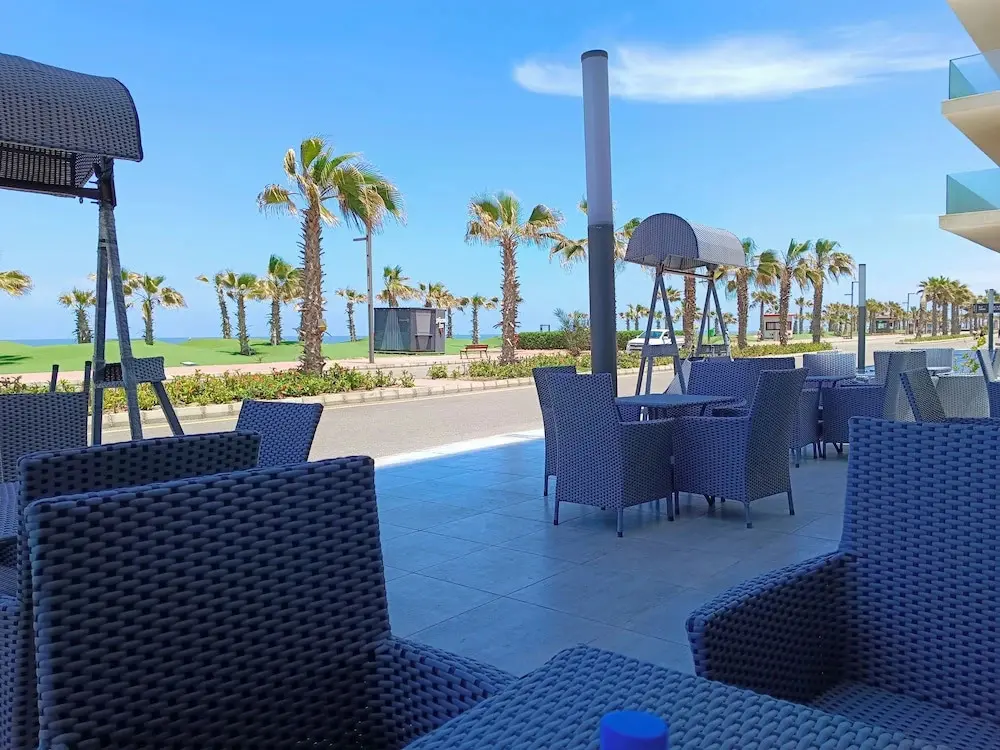 Порт-Саид: Coastal Comfort Awaits Book Porto Said Chalets Today