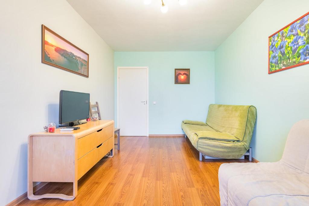 Апартаменты Sutki Rent рядом с метро Академическая — фото 1