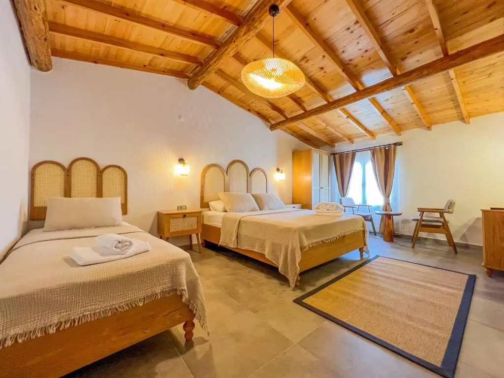 Айвалык: Parla Otel Kucukkoy