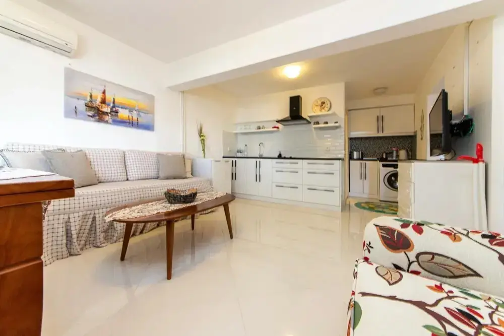 Акьярлар: Sleek House With Garden Right By Sea in Bodrum