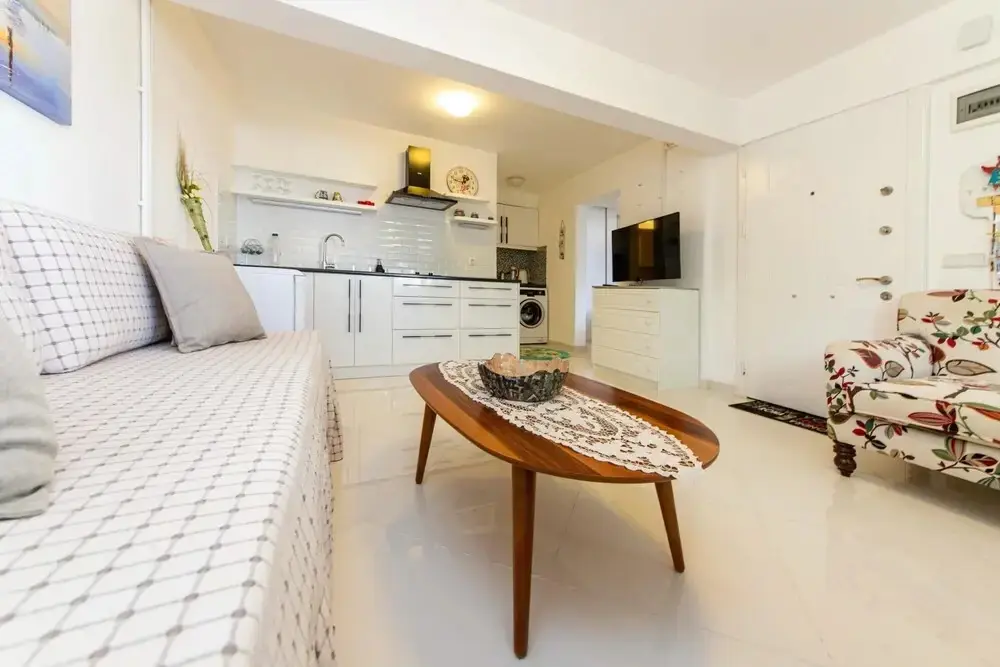 Акьярлар: Sleek House With Garden Right By Sea in Bodrum