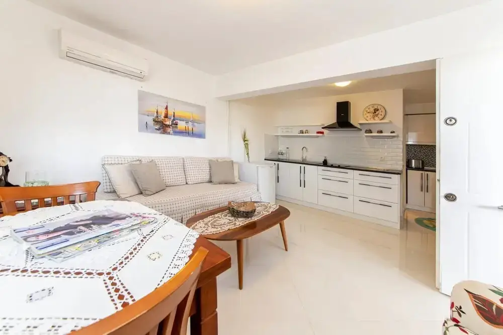 Акьярлар: Sleek House With Garden Right By Sea in Bodrum
