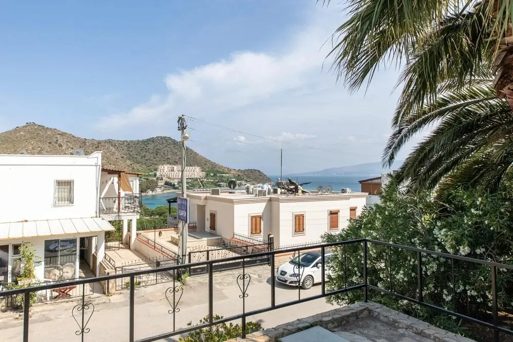 Акьярлар: Sleek House With Garden Right By Sea in Bodrum