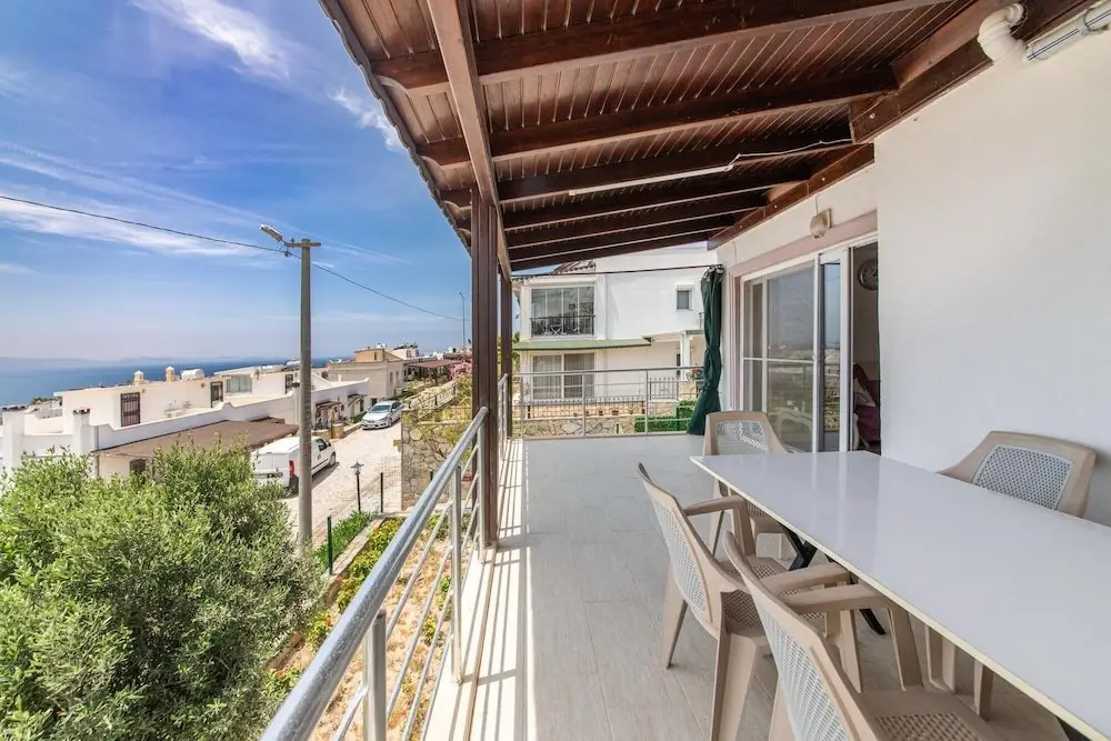 Милас: Sea View Cozy House With Private Beach in Bodrum