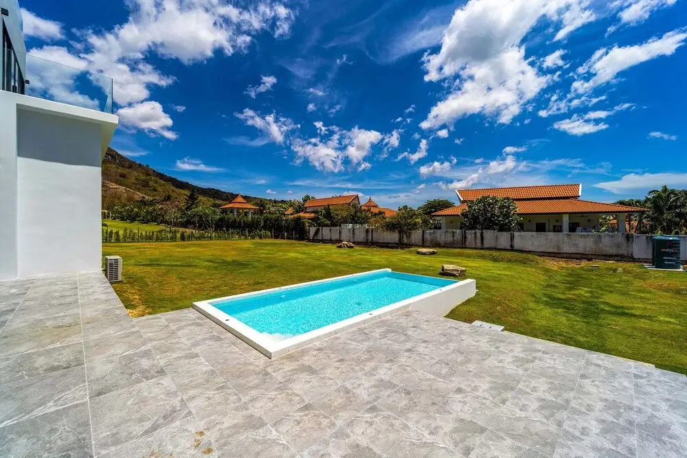 Хуахин: Modern 4 Bedroom Pool Villa - 122M