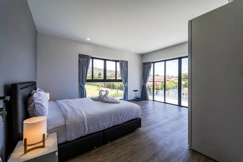 Хуахин: Modern 4 Bedroom Pool Villa - 122M