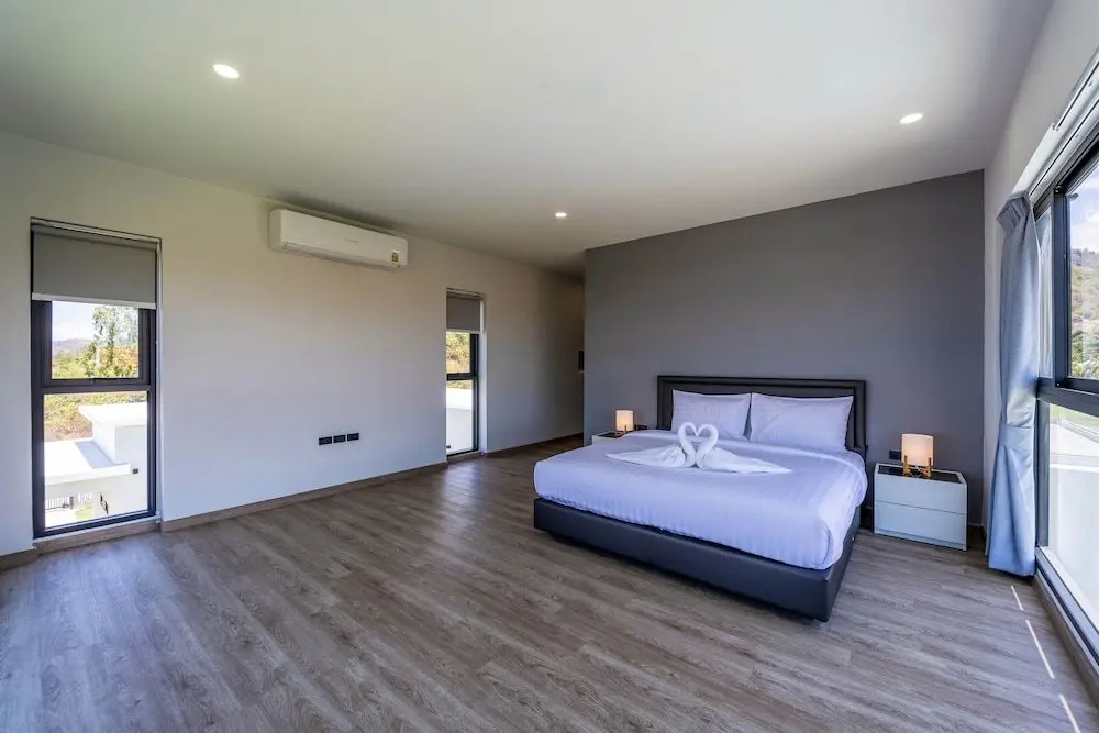 Хуахин: Modern 4 Bedroom Pool Villa - 122M