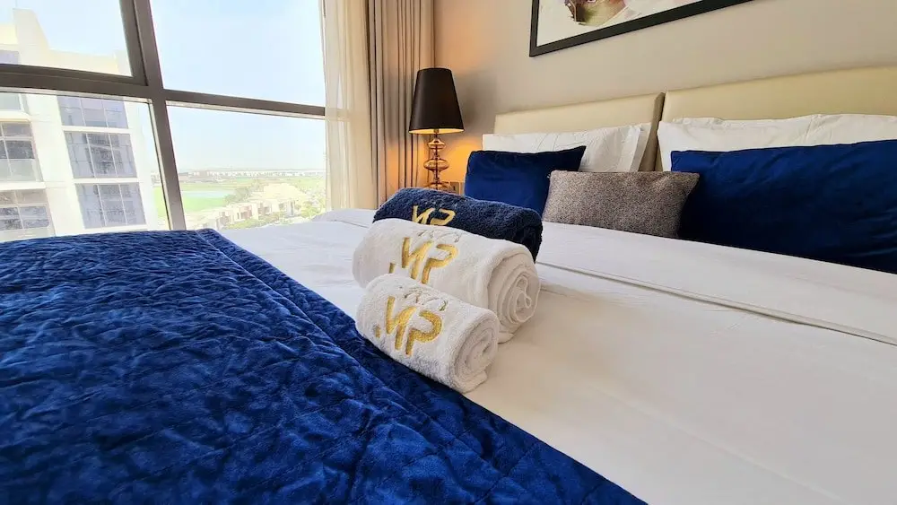 Дубай: Marco Polo - Exquisite Apt amidst Golf Courses with Gym & Pool