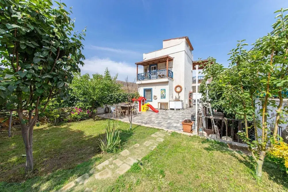 Sea View Cozy House With BBQ and Garden in Bodrum — фото 1