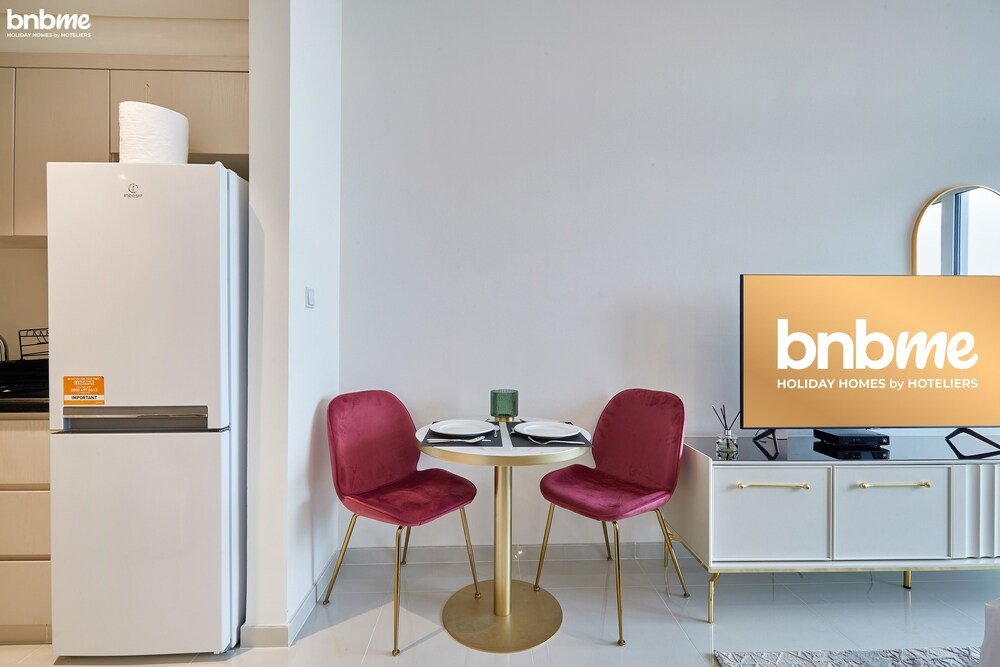bnbme | Damac Hills Carson Tower | STUDIO — фото 1