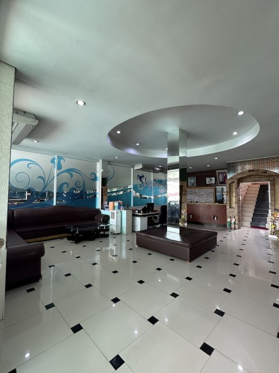 Tuscany hotel by skypark — фото 1