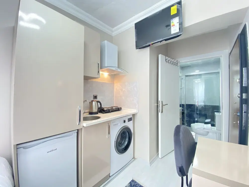 Стамбул: New Studio 1 min to Trump Mall and Metro in Sisli