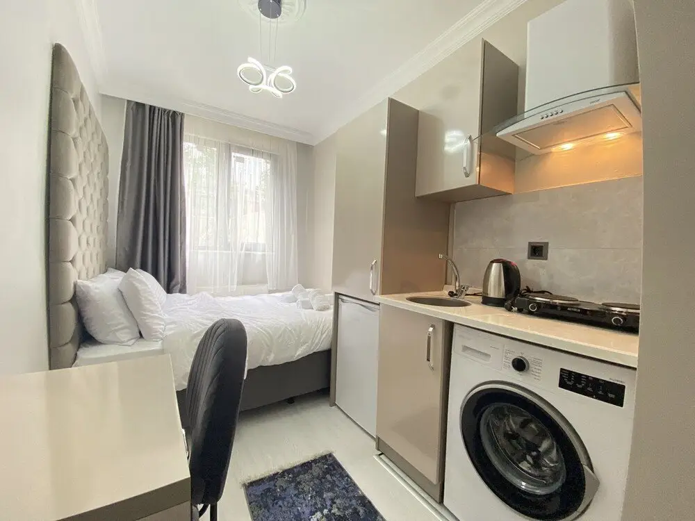 Стамбул: New Studio 1 min to Trump Mall and Metro in Sisli