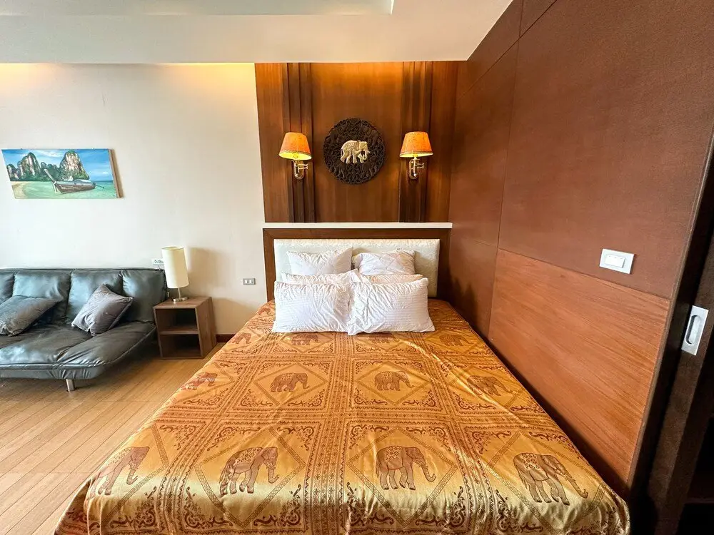 Пхукет: Sea and Sky condo Karon 306