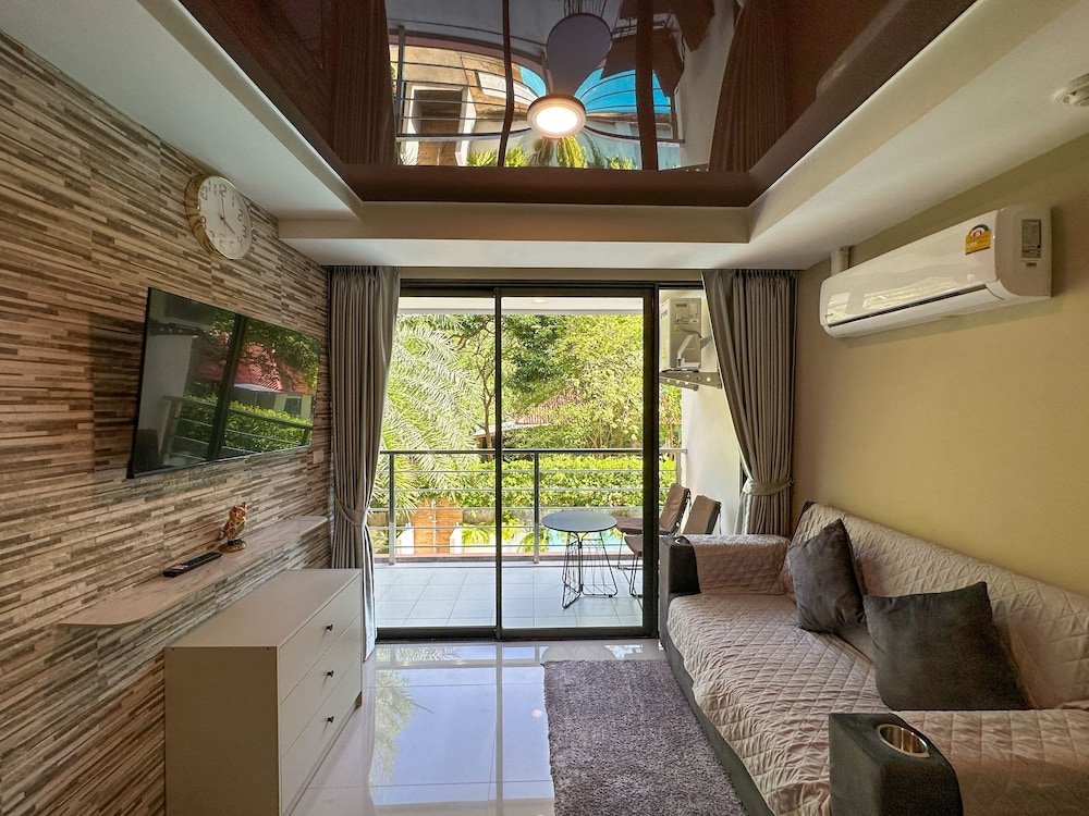 Муанг: Rawai beach condo 204
