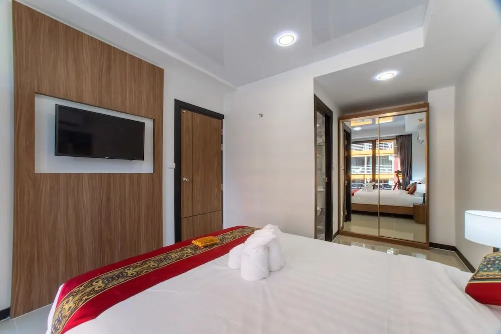 Муанг: Naiharn Sea Condominium S311