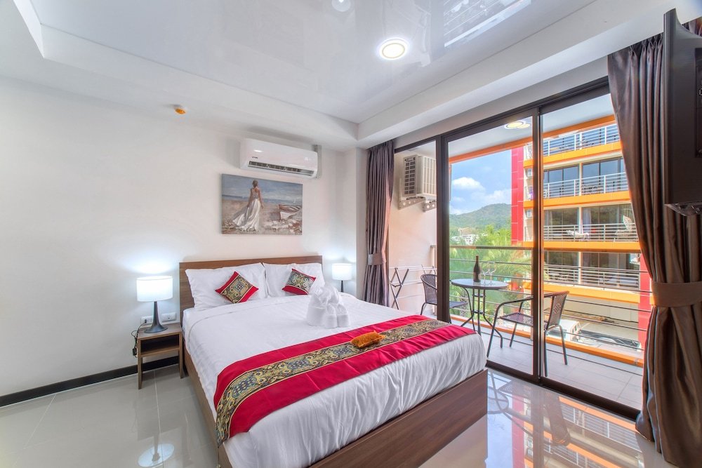 Муанг: Naiharn Sea Condominium S311