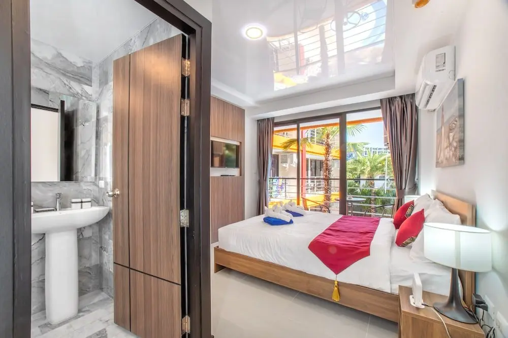 Муанг: Naiharn Sea Condominium S203
