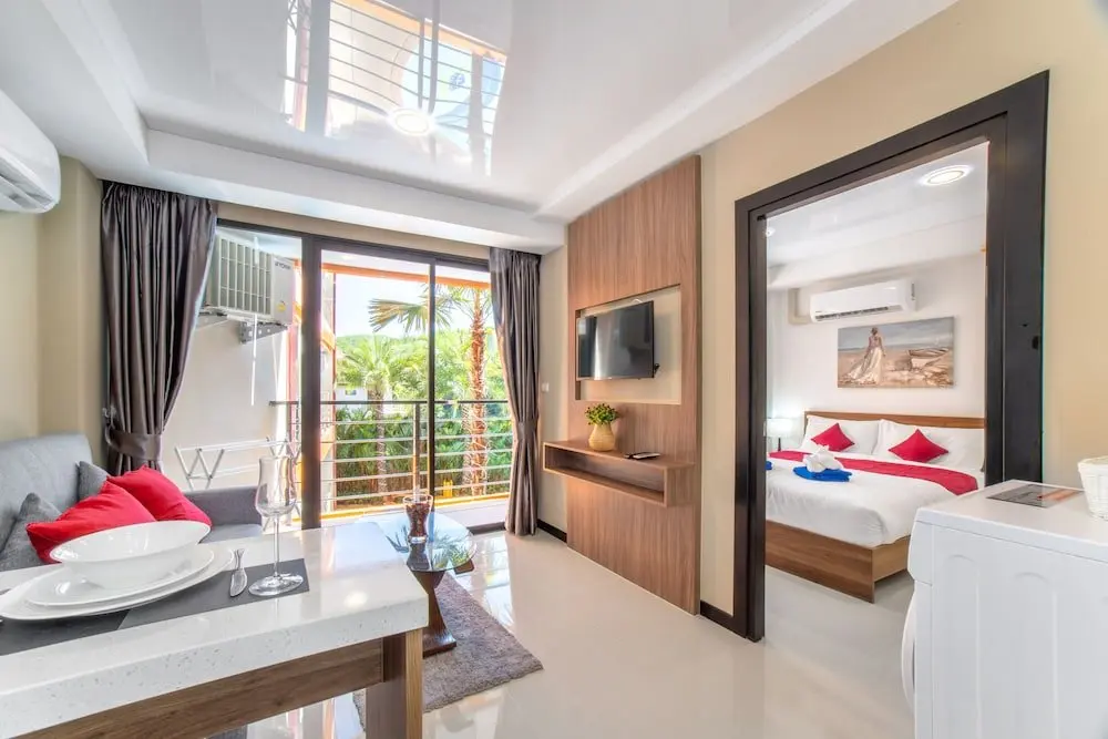 Муанг: Naiharn Sea Condominium S203