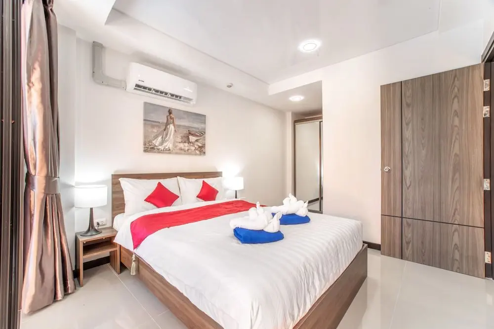 Муанг: Naiharn Sea Condominium S203