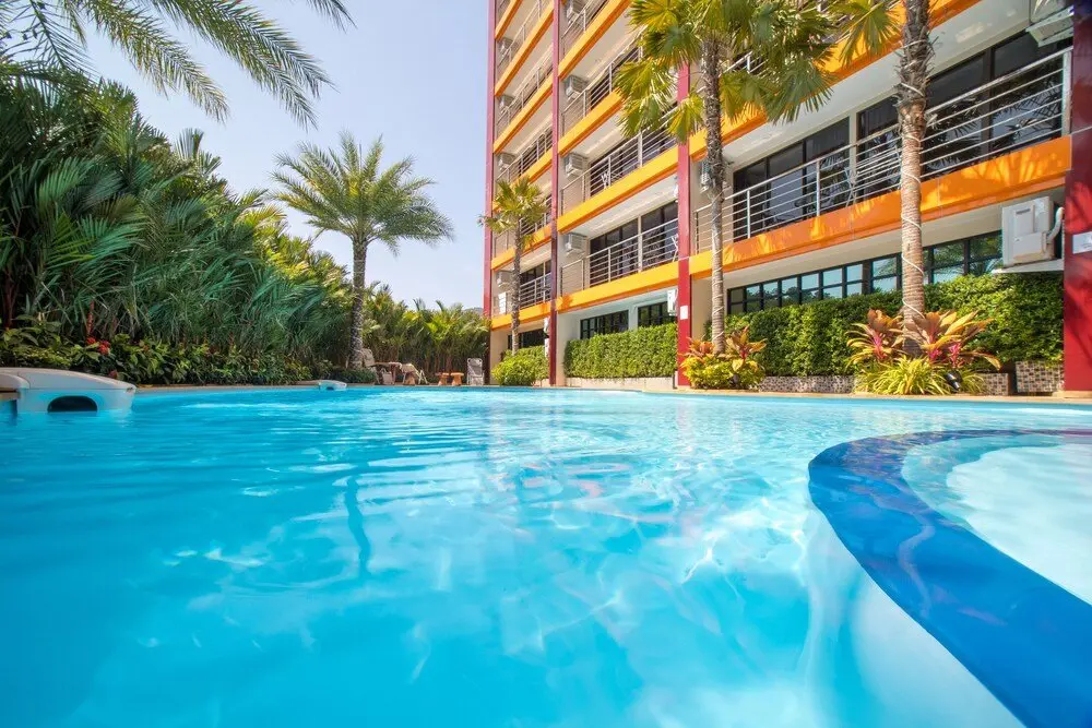 Муанг: Naiharn Sea Condominium S402