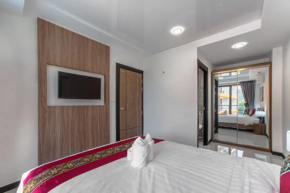 Муанг: Naiharn Sea Condominium S402