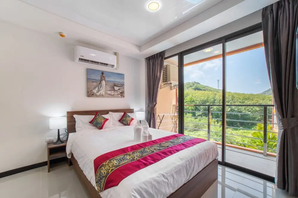 Муанг: Naiharn Sea Condominium S402
