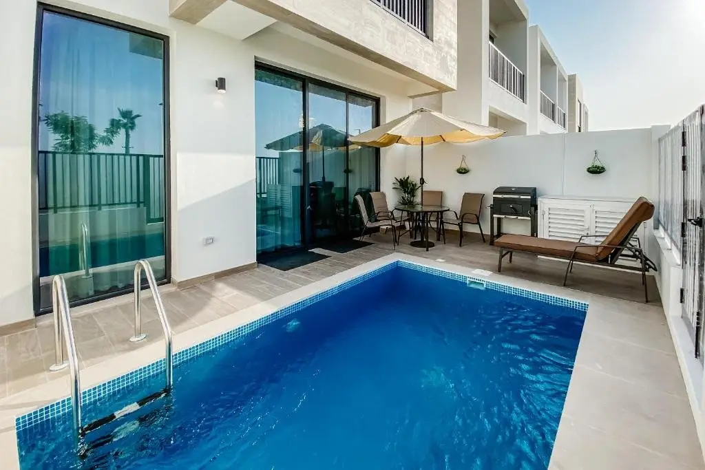 Рас-эль-Хайма: RH-Beautiful 3BR Villa with private pool near beach in Ras Al Khaimah