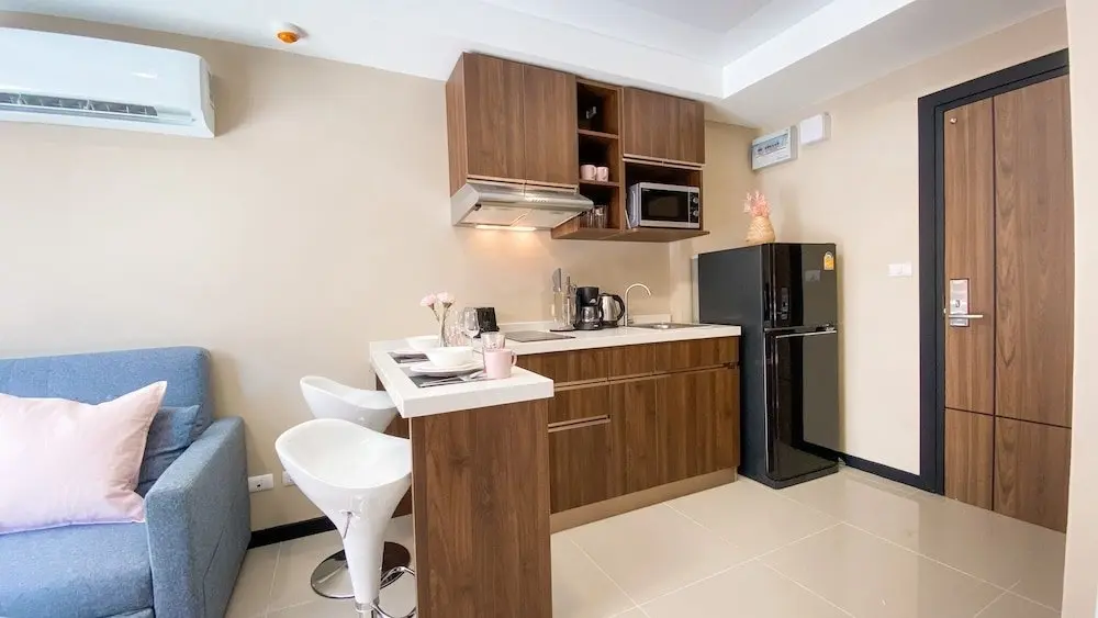 Муанг: Naiharn Sea Condominium P210